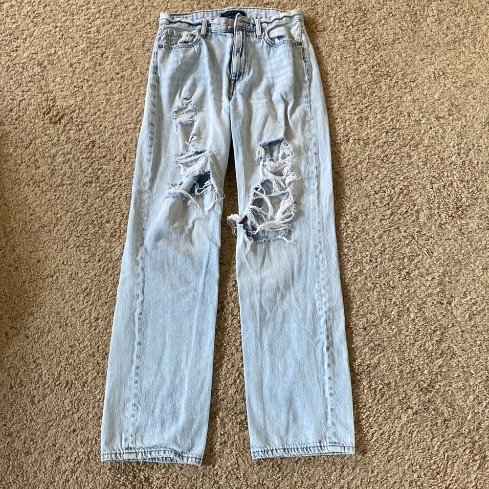 Size 2, light wash, Curvy 90’s Baggy Jeans, Aeropostale.